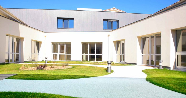 Achat / Vente appartement neuf Fronsac résidence seniors EHPAD à 4 km de Libourne (31440) - Réf. 9404